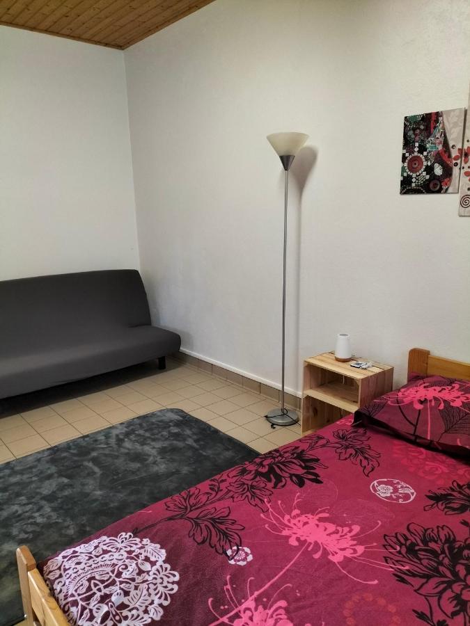 Studio Confortable Proche Des Sites Touristiques Issendolus ภายนอก รูปภาพ